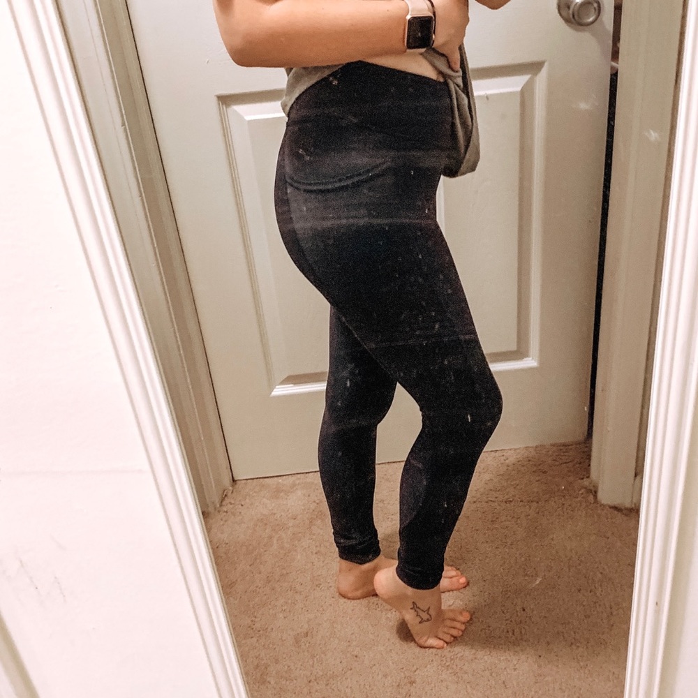 Navy workout leggings